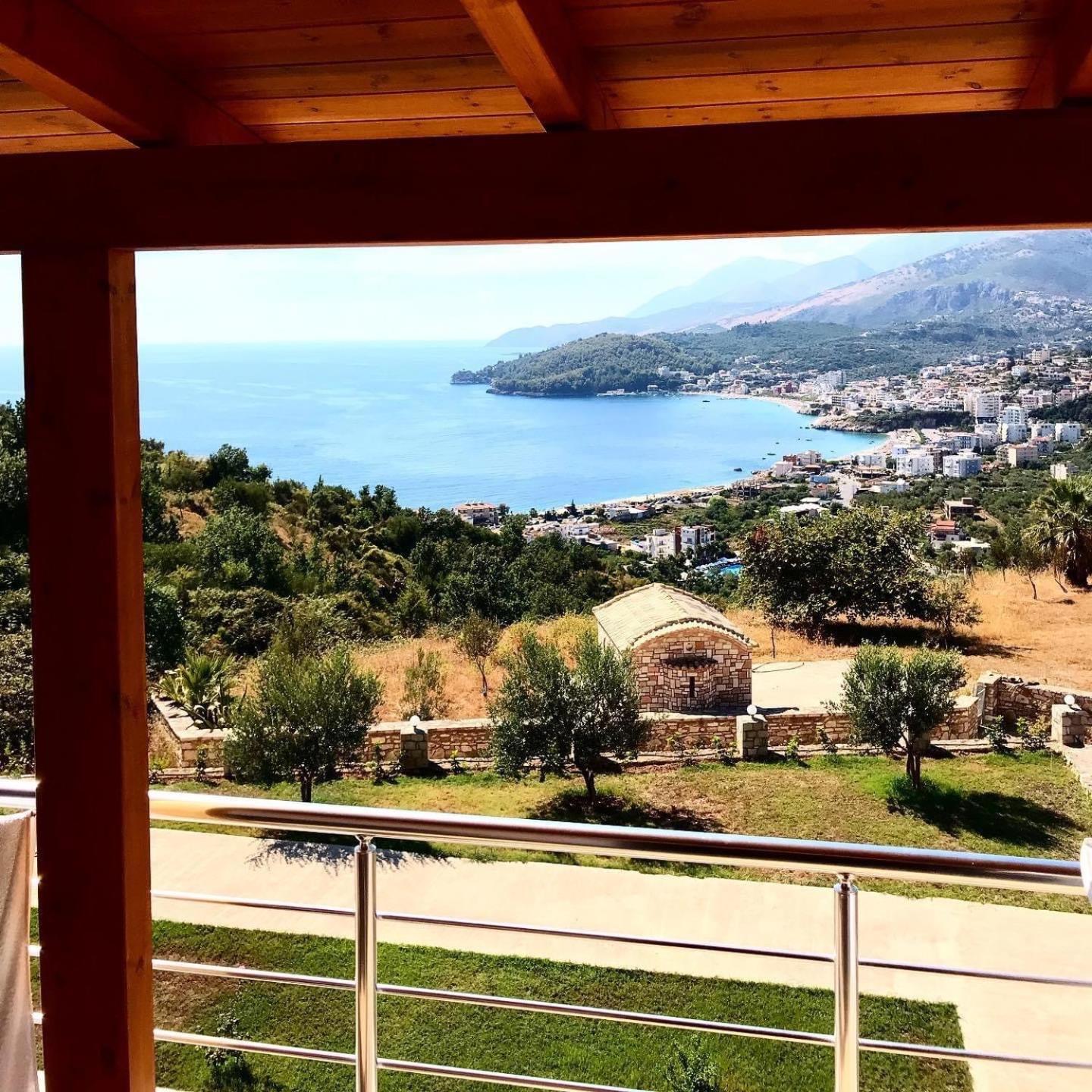 Belvedere Hotel&Suites Himare Buitenkant foto